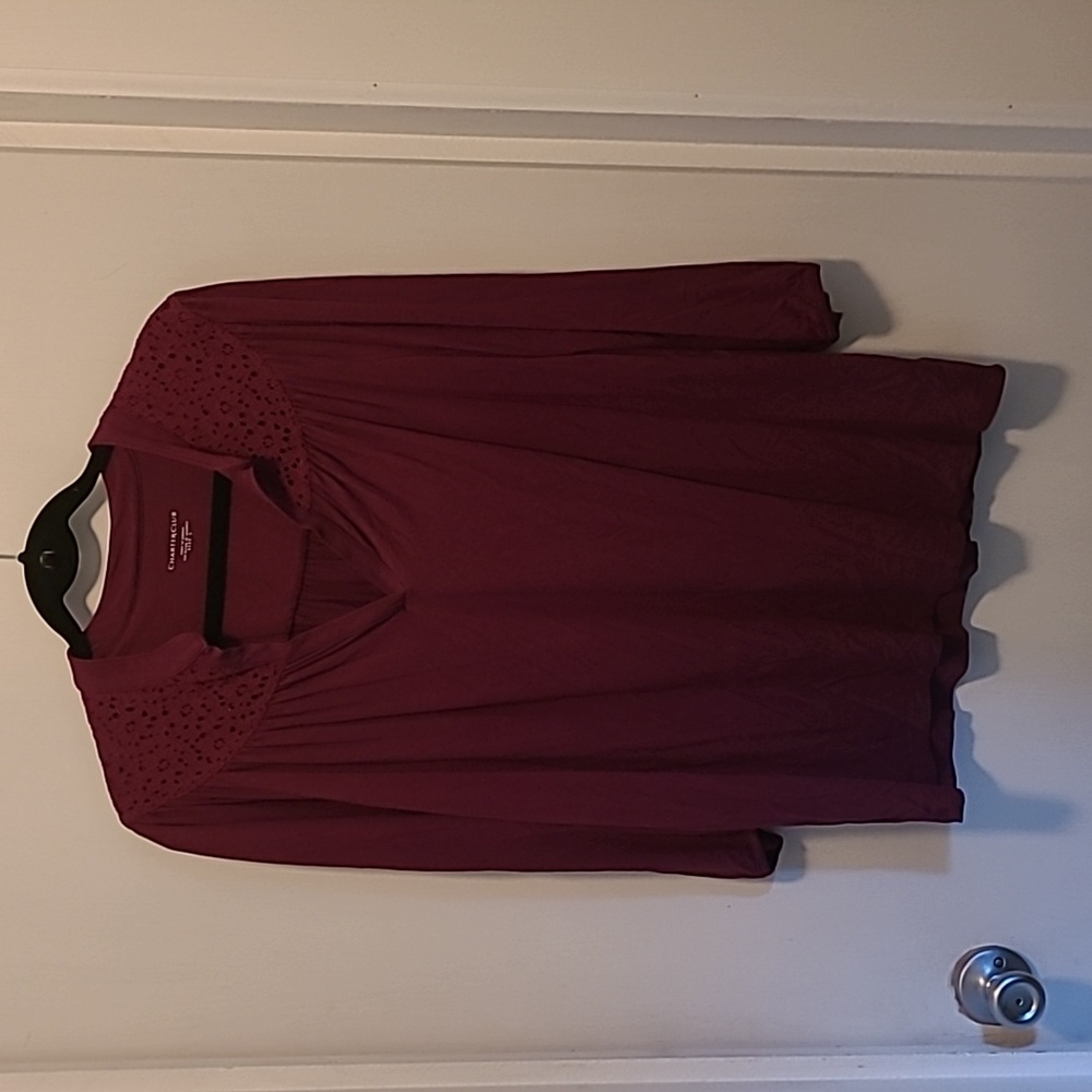 Burgundy top with lace detail